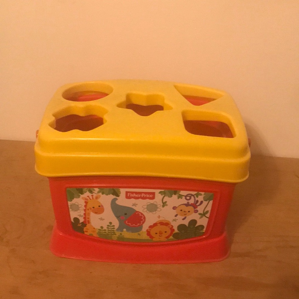 Block sorting toy